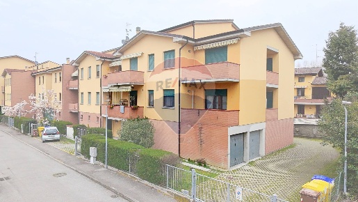 Foto Appartamento in VIA PALAZZESCHI, Reggio nell'Emilia Gavassa di 66 m²