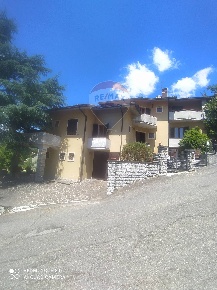 Foto Villa singola in Via A. Caimati, Pieve Santo Stefano Centro di 318 m²