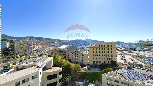 Foto Appartamento in Piazza Roberto Baldini, Genova Sampierdarena di 114 m²