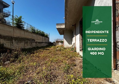 Foto Casa indipendente a San Paolo Bel Sito Centro di 288 m² con 5 locali