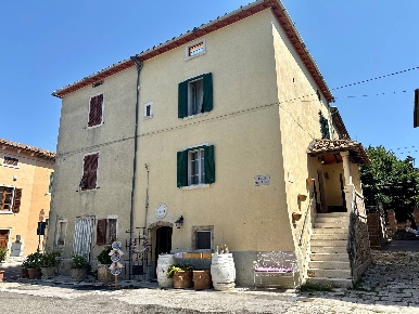 Foto Appartamento in Via Vicolo Chiuso, Manciano Saturnia di 204 m²