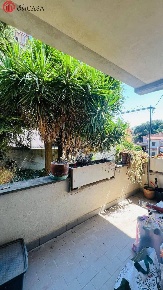 Foto Appartamento in Via Bollengo, Roma di 150 m² con 5 locali in vendita