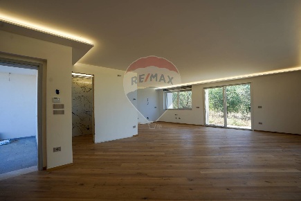 Foto Villa singola a Lanciano di 190 m² con 8 locali in affitto