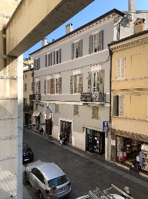 Foto Appartamento a Mantova Centro di 176 m² con 6 locali in vendita