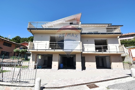 Foto Appartamento a Cadegliano-Viconago Centro in vendita