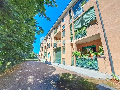 Foto Appartamento in Via A. Manzoni, Cuggiono Centro di 84 m² con 3 locali