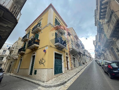 Foto Casa indipendente in corso vittorio veneto, Ragusa Centro di 220 m²
