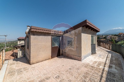 Foto Appartamento in VIA CARDUCCI, Santa Maria di Licodia di 85 m²
