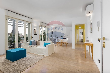 Foto Appartamento in Via Monte Cenisio, Bergamo Borgo Palazzo di 128 m²