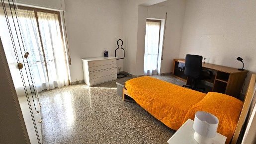 Foto Appartamento in viale Tommaso Campanella, Catanzaro di 90 m²