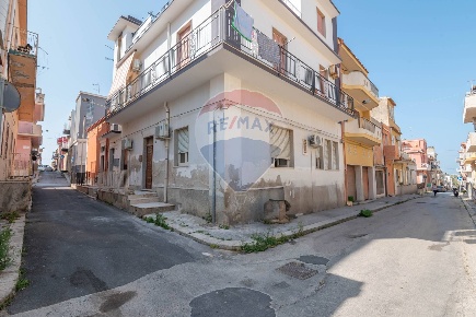 Foto Case semi ndipendenti in Via Giovanni Boccaccio, Pozzallo di 80 m²