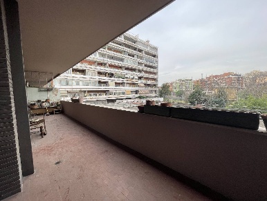 Foto Appartamento in Via Gregorio Ricci Curbastro, Roma Marconi di 135 m²