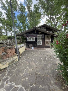 Foto Casa indipendente a Vinci di 2000 m² in vendita