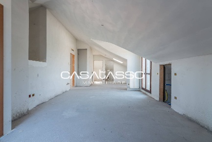 Foto Attici in Via Ghino Valenti, Macerata in vendita