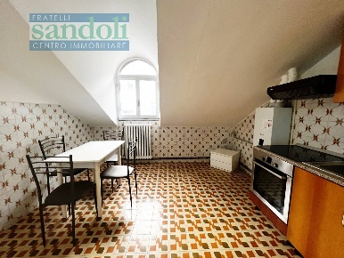 Foto Appartamento in Via Dionisotti, Vercelli Centro di 50 m² con 2 locali