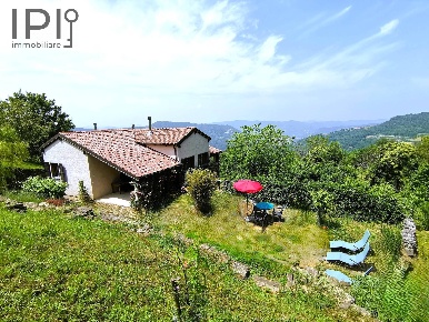 Foto Villa unifamiliare in loc. todocco, Pezzolo Valle Uzzone di 100 m²