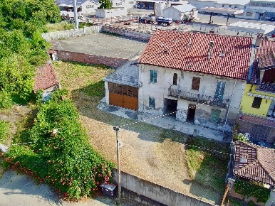 Foto Casa indipendente a Alessandria Cristo di 150 m² con 8 locali