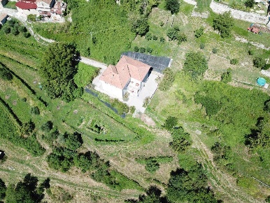 Foto Villa unifamiliare a Castelnuovo di Garfagnana di 300 m² con 6 locali