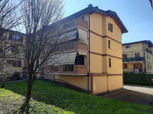 appartamento in vendita a Truccazzano in zona Cavaione