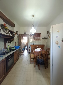 Foto Appartamento a Pisa Marina di Pisa di 100 m² con 7 locali in affitto