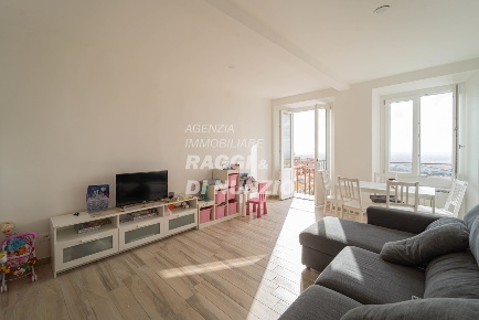 Foto Appartamento in Piazza Monte Grappa 11, Frascati di 125 m² in vendita