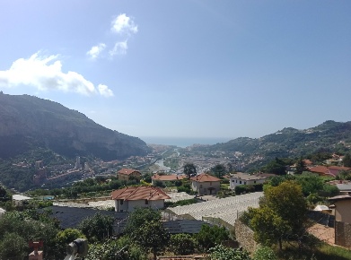 Foto Appartamento in Via Ciappin  78, Ventimiglia Centro Città di 65 m²