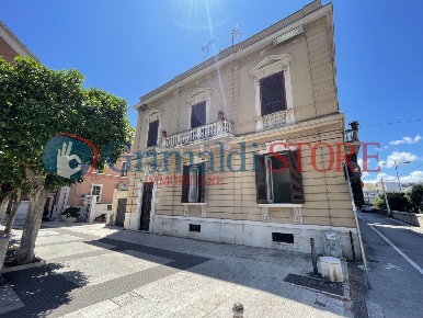 Foto Casa indipendente in Piazzetta Sant'Antonio 1, Bari di 450 m²