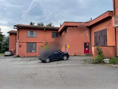 Foto Capannone industriale in Via S. Carlo, Casatenovo di 3290 m²