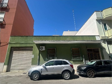 Foto Casa indipendente in Via Addis Abeba 49, Brindisi Cappuccini di 270 m²