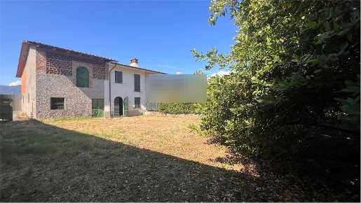 Foto Villa bifamiliare in porcari, Porcari Centro di 170 m² con 5 locali