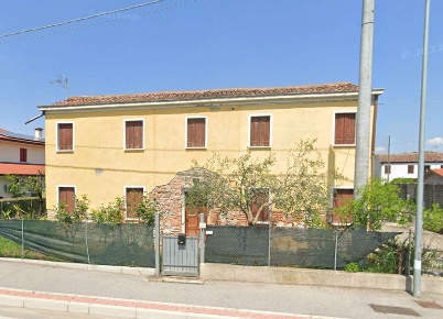 Foto Case indipendenti in Via Mazzini, Tribano Centro di 226 m² all'asta