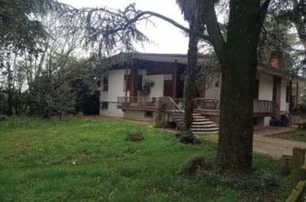 Foto Villa unifamiliare in Via Solagna, Trevignano Solagna di 285 m²