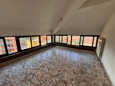 Foto Appartamento in VIA ROMA, San Lazzaro di Savena di 90 m² con 3 locali