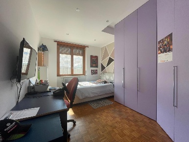 Foto Appartamento in Via Teano 6, Magenta Centro di 100 m² con 3 locali