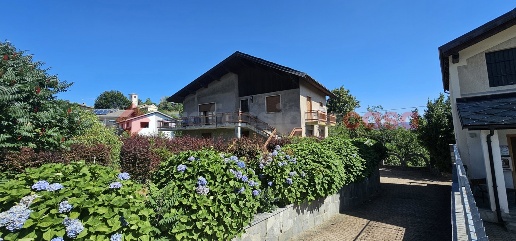 Foto Casa indipendente in Piazza della libertÃ  13, Prarostino di 300 m²