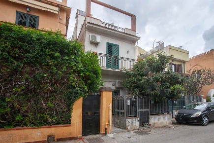 Foto Appartamento in Via Nuova Buffa 22, Palermo Mondello - Valdesi