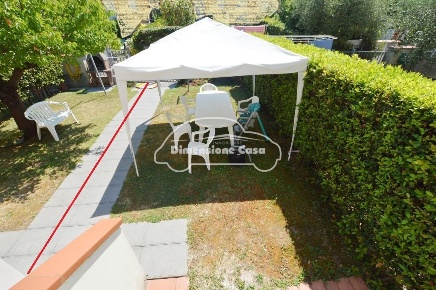 Foto Villa a schiera a Lucca in vendita
