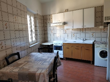 Foto Appartamento a Pisa Santa Maria di 90 m² con 4 locali in affitto