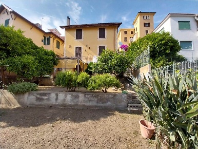 Foto Casa indipendente a Savona in vendita