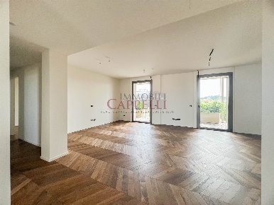 Foto Appartamento in via benedetto croce 7, Cesena Centro Urbano di 130 m²