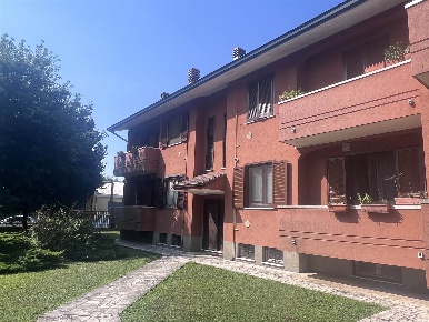 Foto Appartamento a Inveruno Centro di 110 m² con 3 locali in vendita