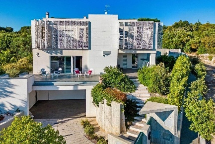 Foto Villa unifamiliare in Via Fratelli Bandiera  42, Putignano di 268 m²