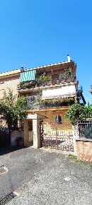 Foto Appartamento in Via Milazzo, Guidonia Montecelio di 110 m² in vendita