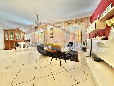 Foto Appartamento in via tisia, Siracusa Gelone - Cadorna di 145 m²