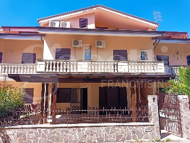 Foto Appartamento in Via Travesa Via Fermi 8, Marano Marchesato di 110 m²
