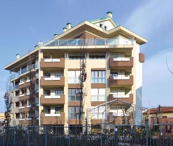 Foto Box in Via Fieramosca 9, Gallarate Arnate di 16 m² con 2 locali