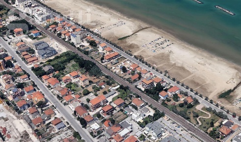Foto Terreno residenziale in Via SANZIO 380, Senigallia di 700 m²