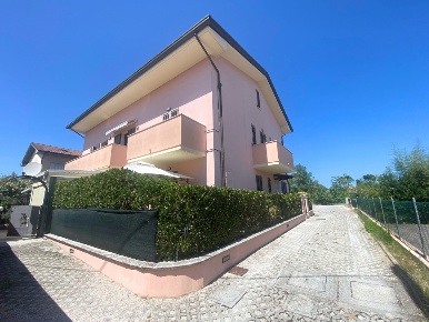 Foto Appartamento a Cesenatico Villamarina Monte con 5 locali in vendita