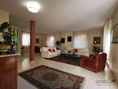 Foto Villa unifamiliare a Pescara Lungomare - Strada Parco di 241 m²