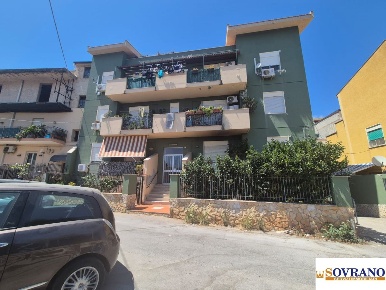 Foto Appartamento a Palermo Mondello - Valdesi di 80 m² con 3 locali